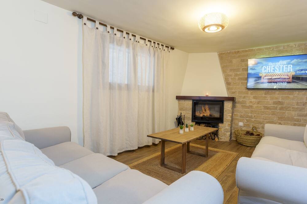 Photo of Livingroom in Aioder