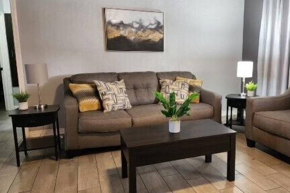 Photo of Bedroom in Del City