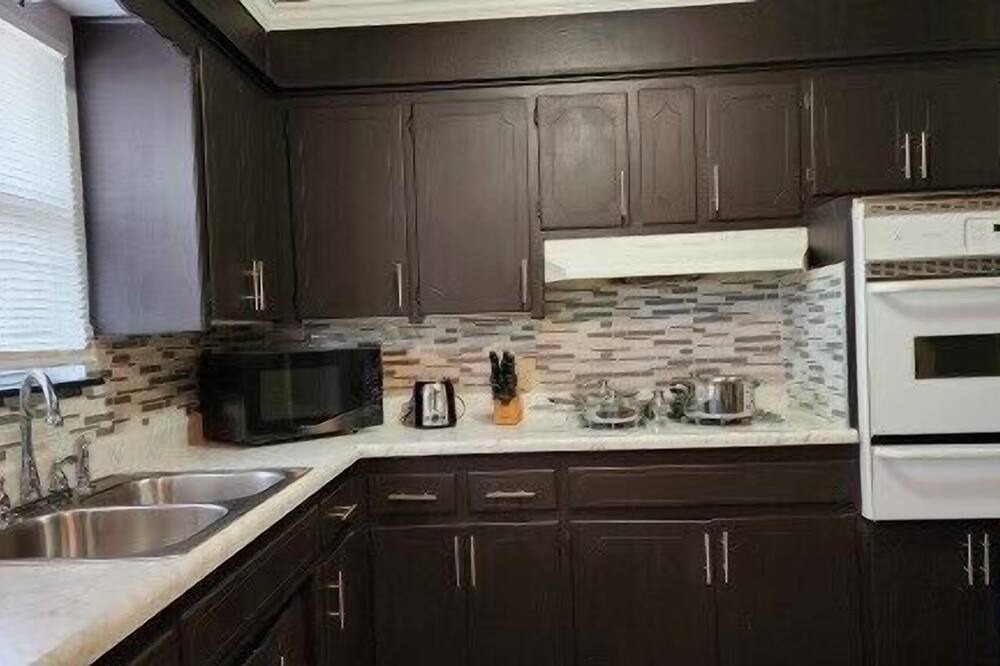 Photo of Kitchen in Del City