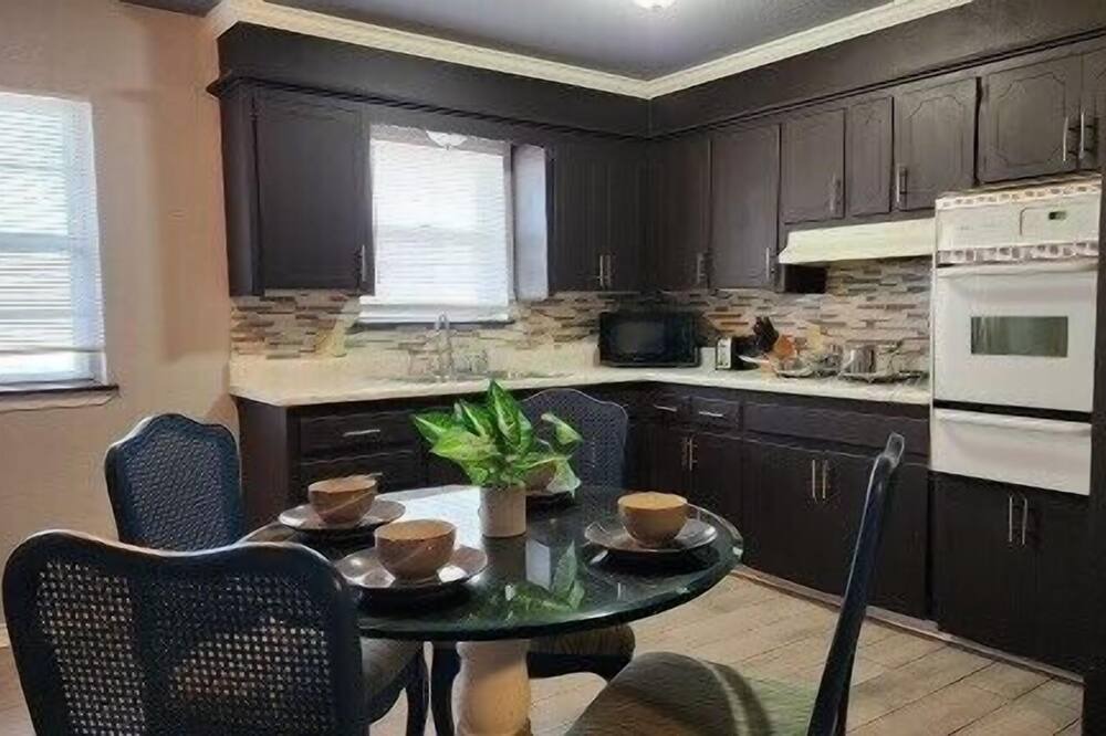 Photo of Bedroom in Del City