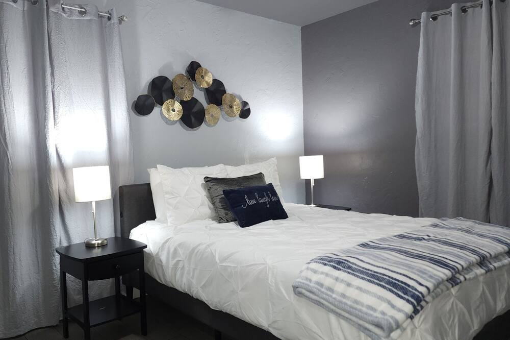 Photo of Bedroom in Del City