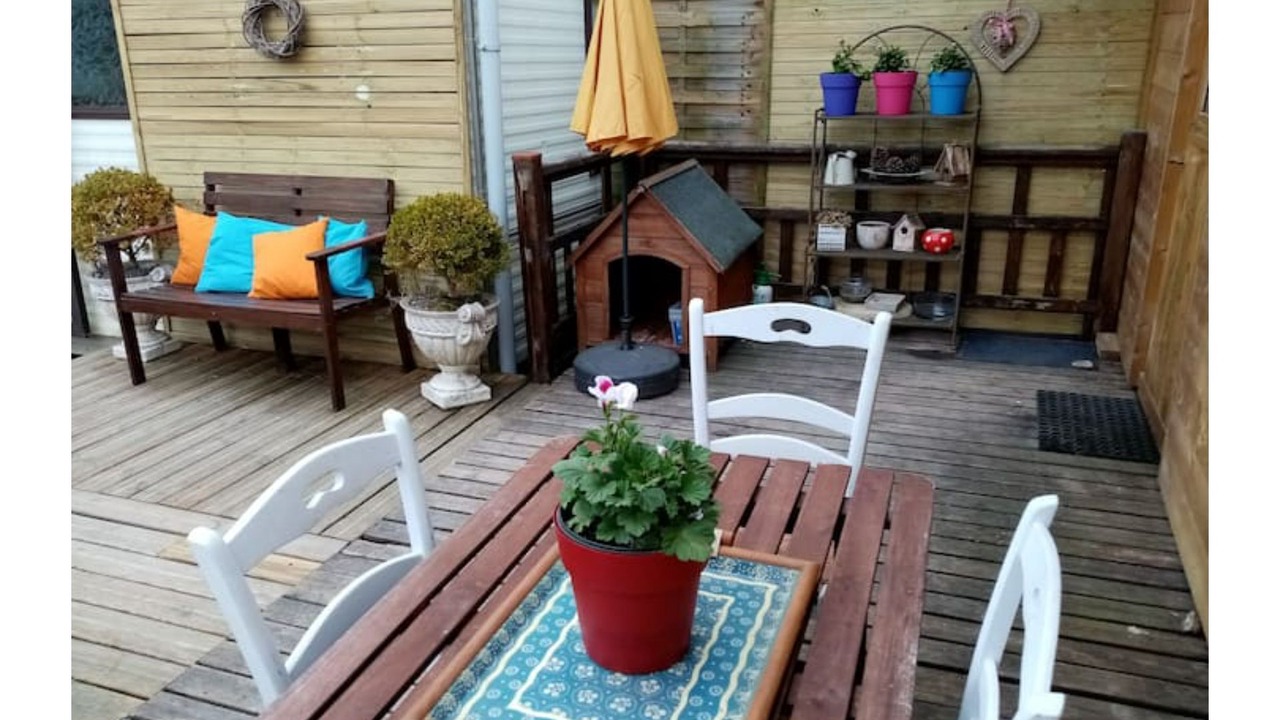 Photo of Outdoor in Attin