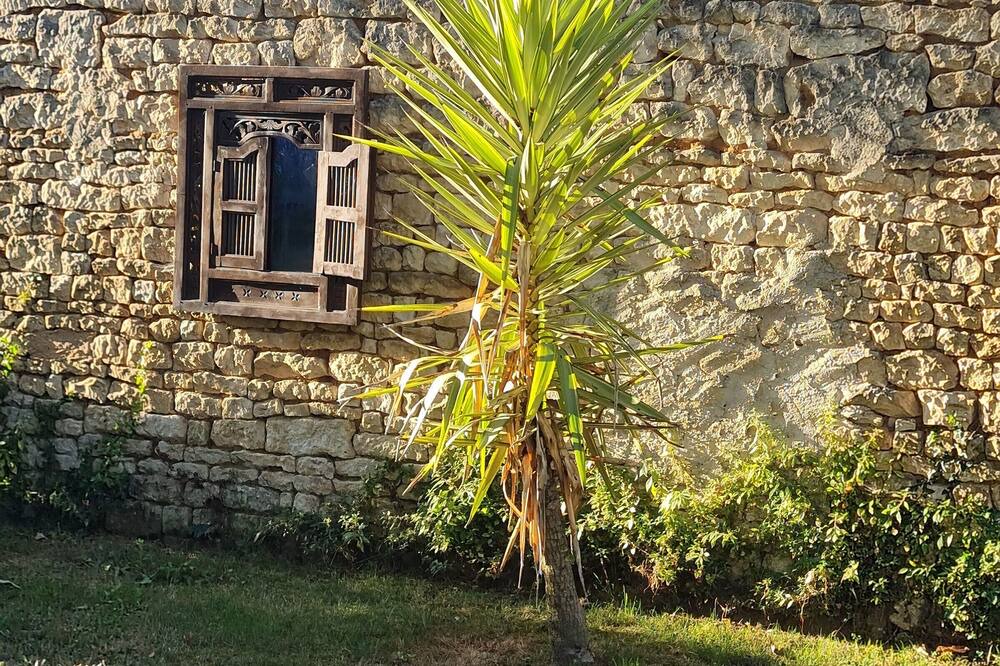 Photo of Outdoor in Nalliers