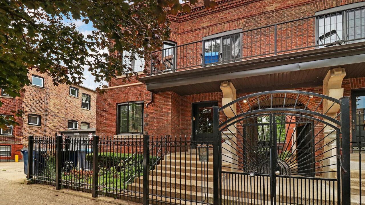 Photo of Outdoor in Rogers Park