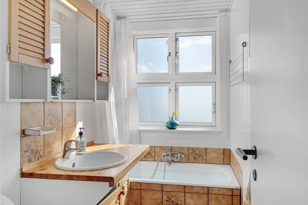 Photo of Bathroom in Diernaes