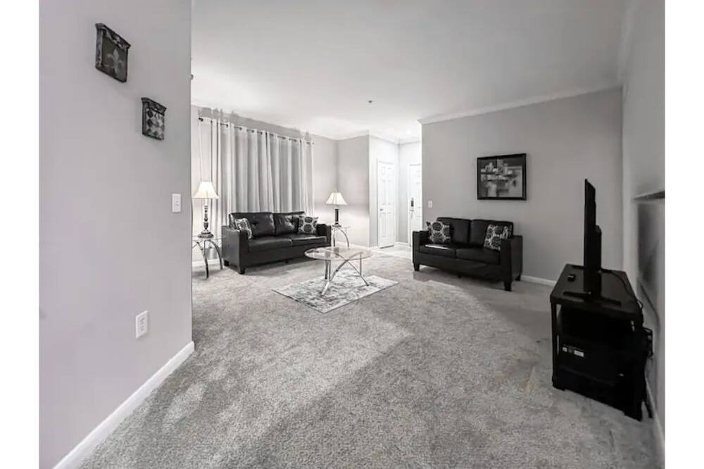Photo of Livingroom in College Park