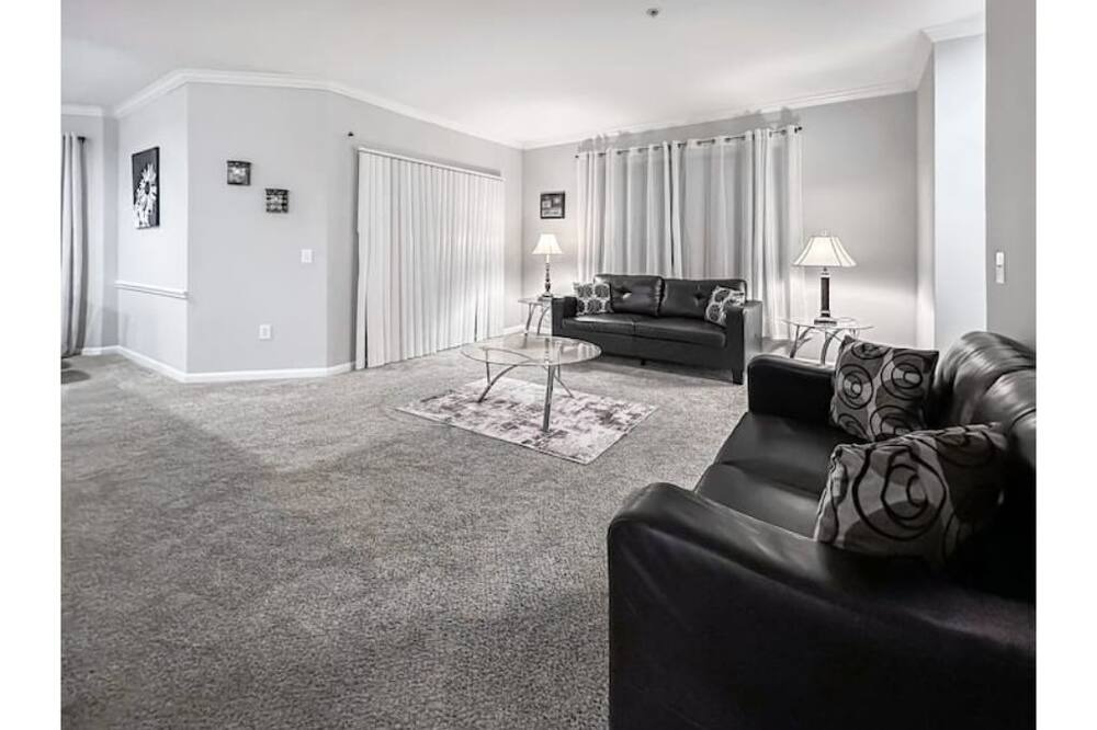 Photo of Livingroom in College Park