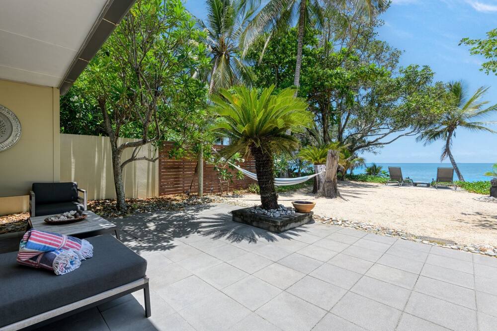 Photo of Outdoor in Oak Beach