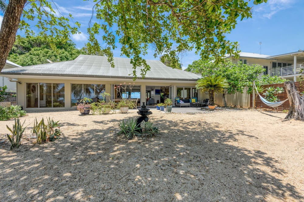 Photo of Outdoor in Oak Beach