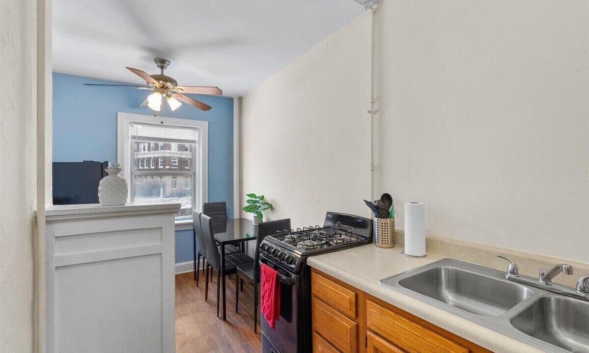 Photo of Kitchen in Country Club Plaza Area