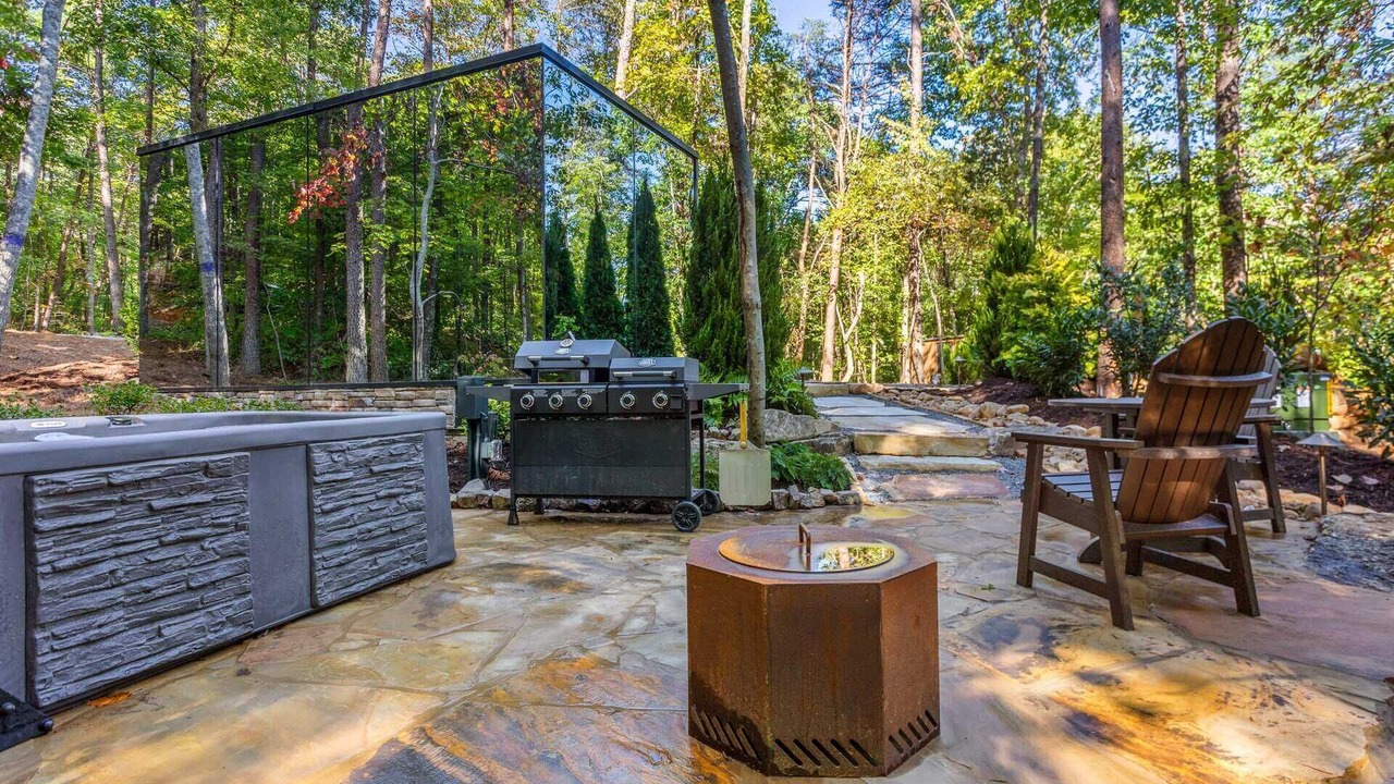 Photo of Outdoor in Lupton City