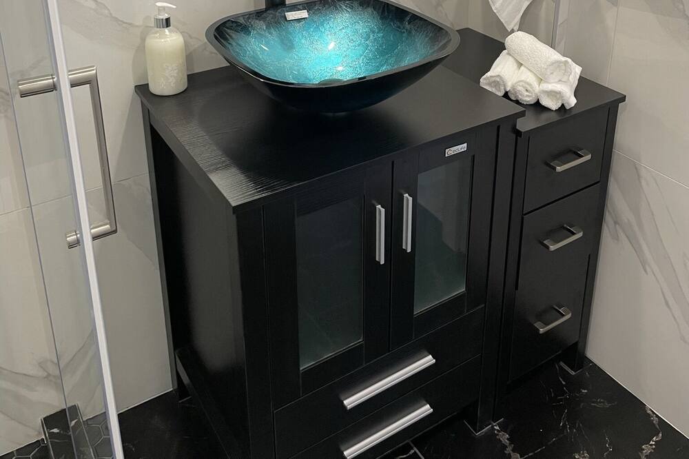 Photo of Bathroom in Montreal