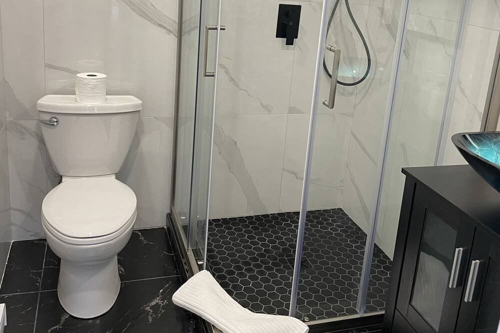 Photo of Bathroom in Montreal