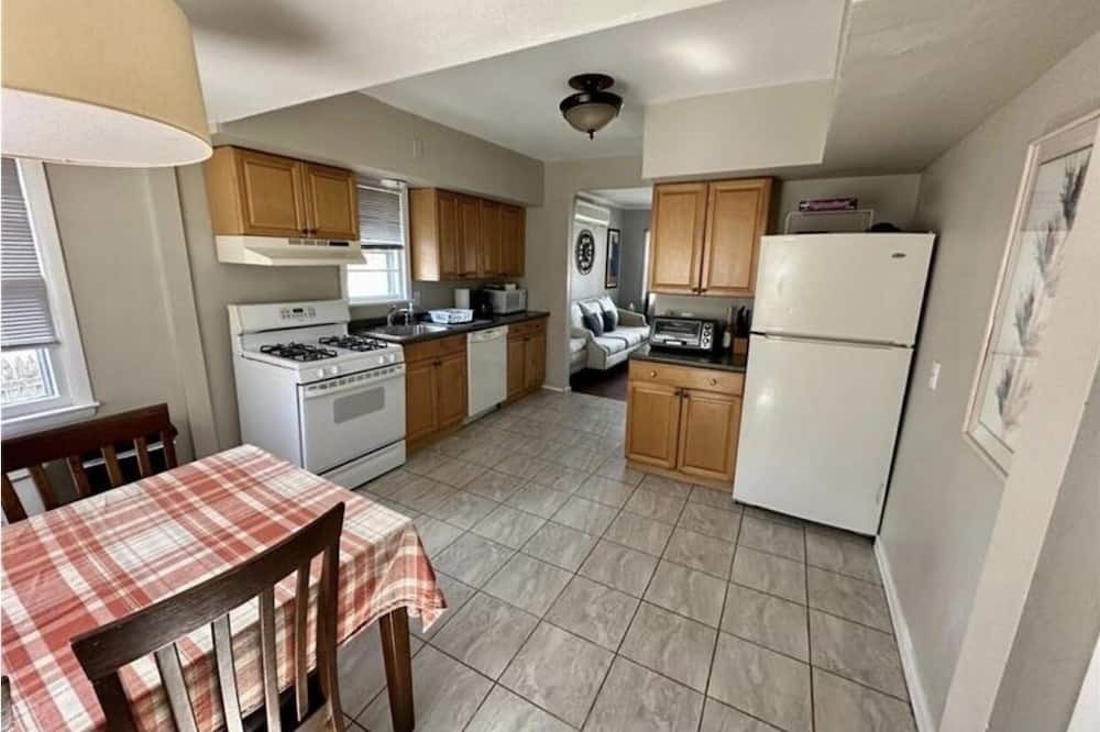 Photo of Kitchen in Valley Cottage