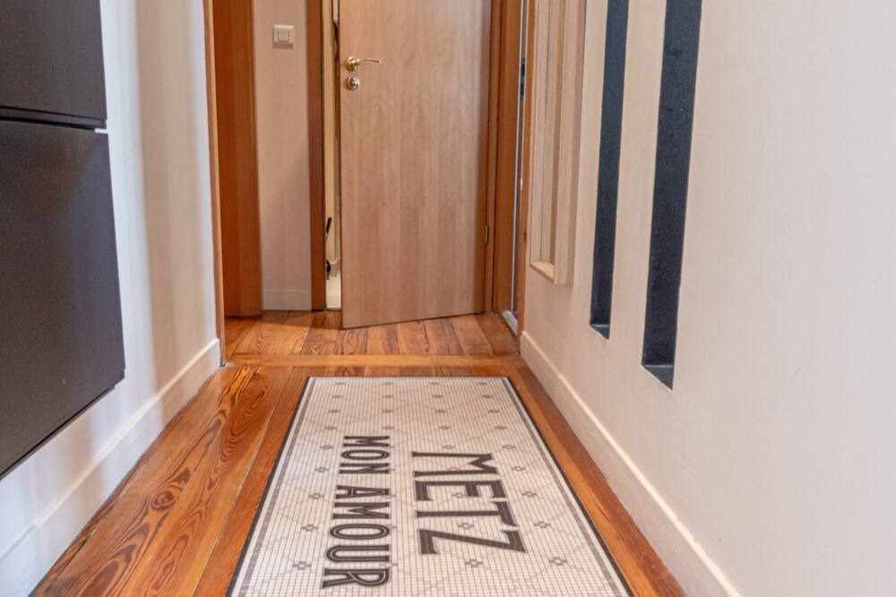 Photo of Others in Sablon