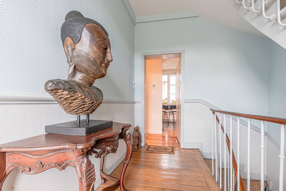 Photo of Others in Sablon