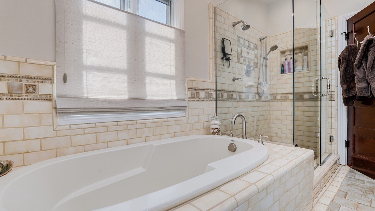 Photo of Bathroom in Pacific Palisades