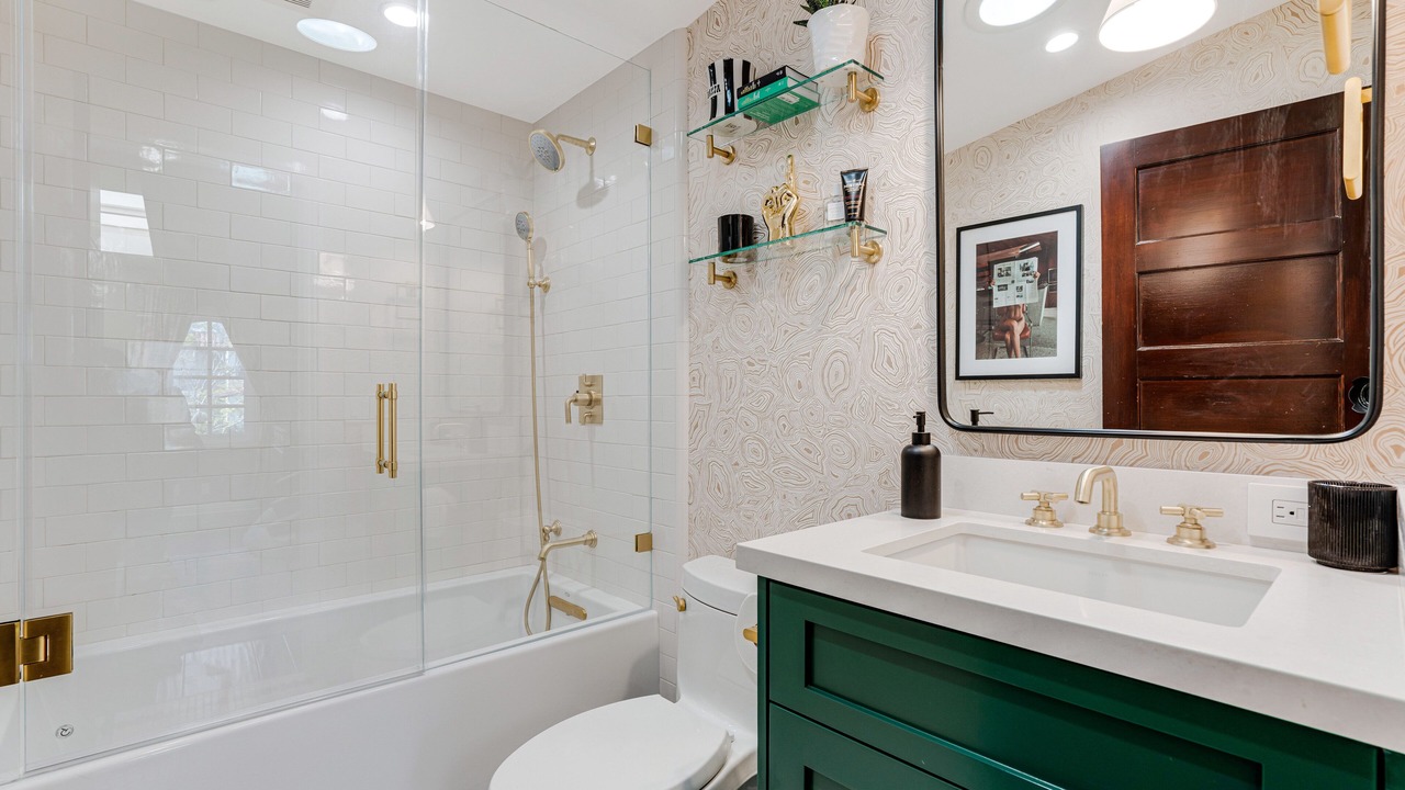 Photo of Bathroom in Pacific Palisades