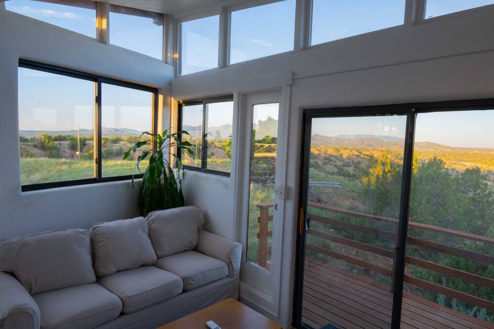 Photo of Livingroom in Canoncito