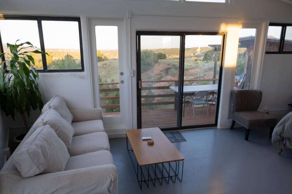 Photo of Livingroom in Canoncito