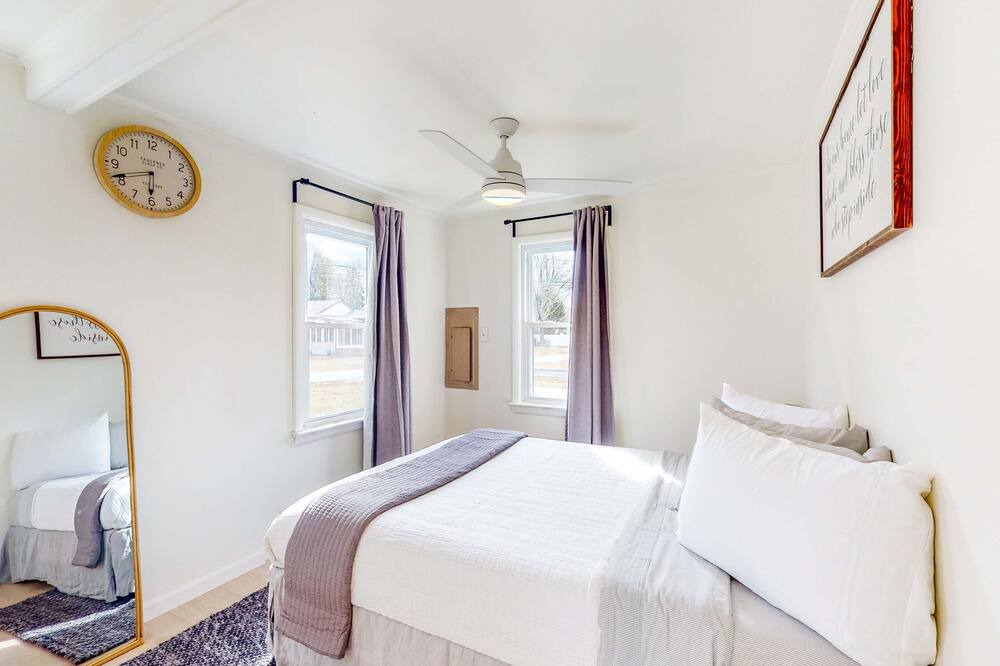 Photo of Others in Earlville