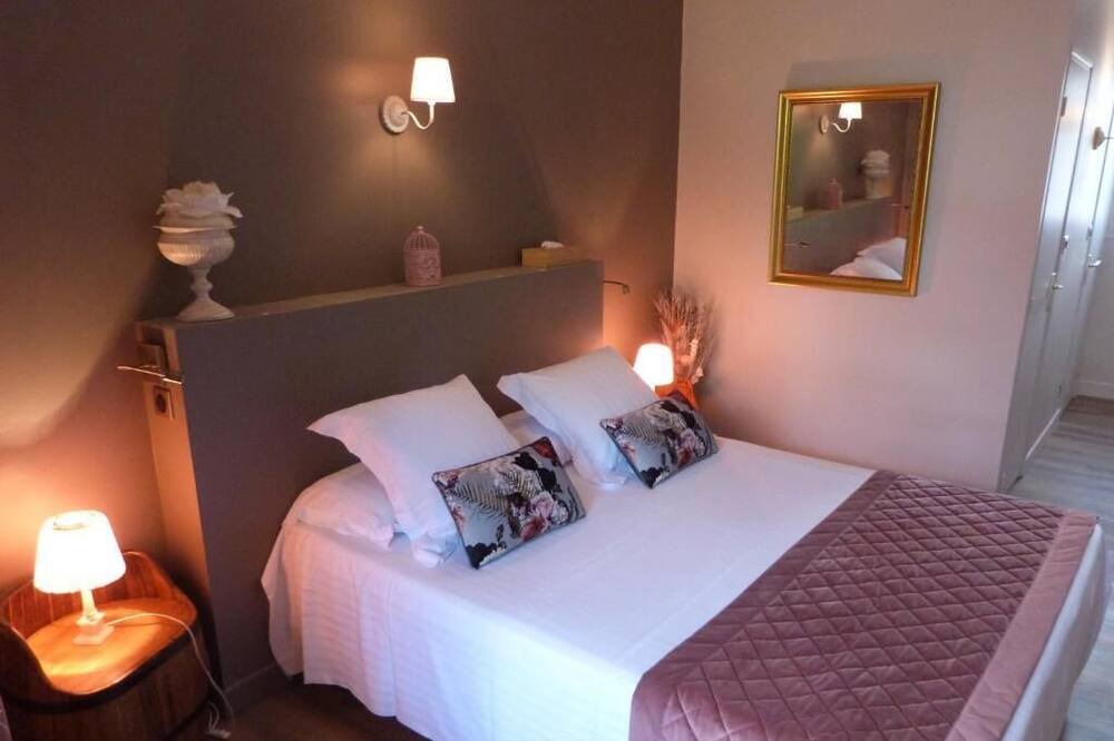 Photo of Bedroom in La Chapelle-Aubareil