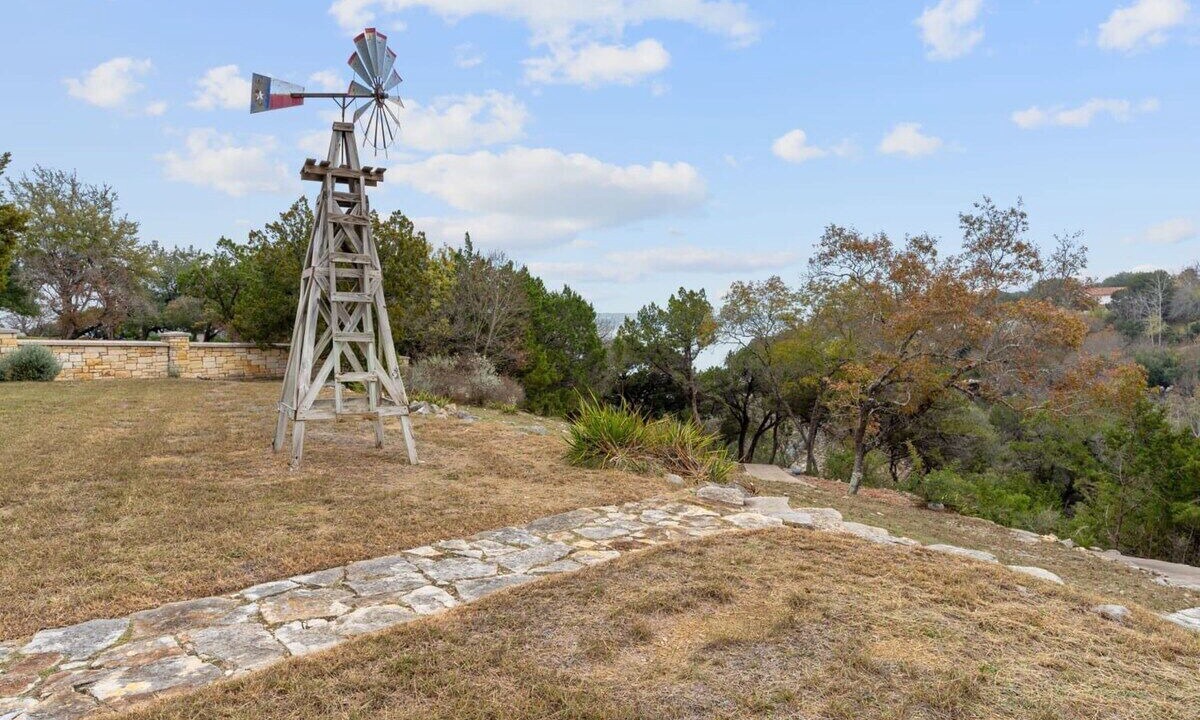 Photo of Outdoor in Lakeshore Ranch