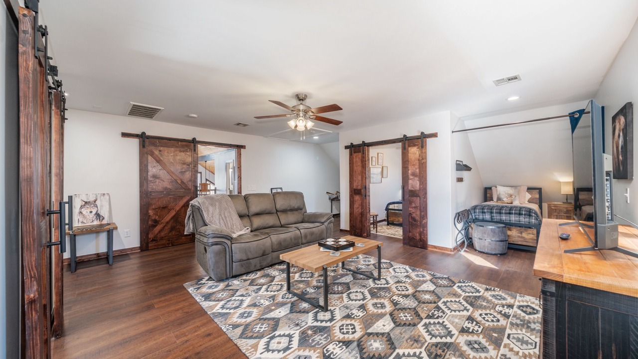 Photo of Livingroom in Bixby