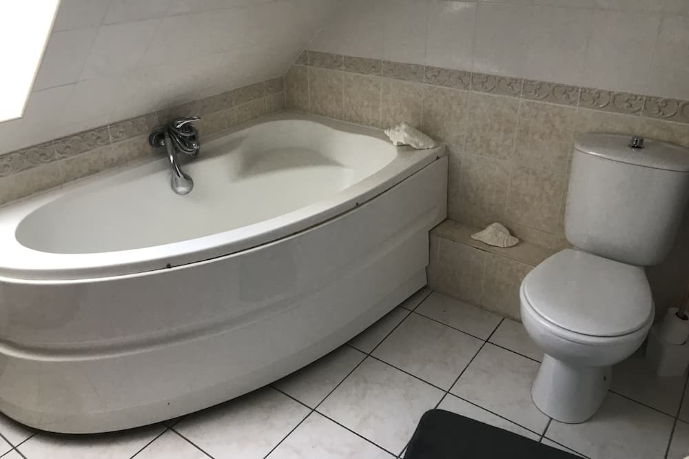 Photo of Bathroom in Saint-Jean-d'Asse