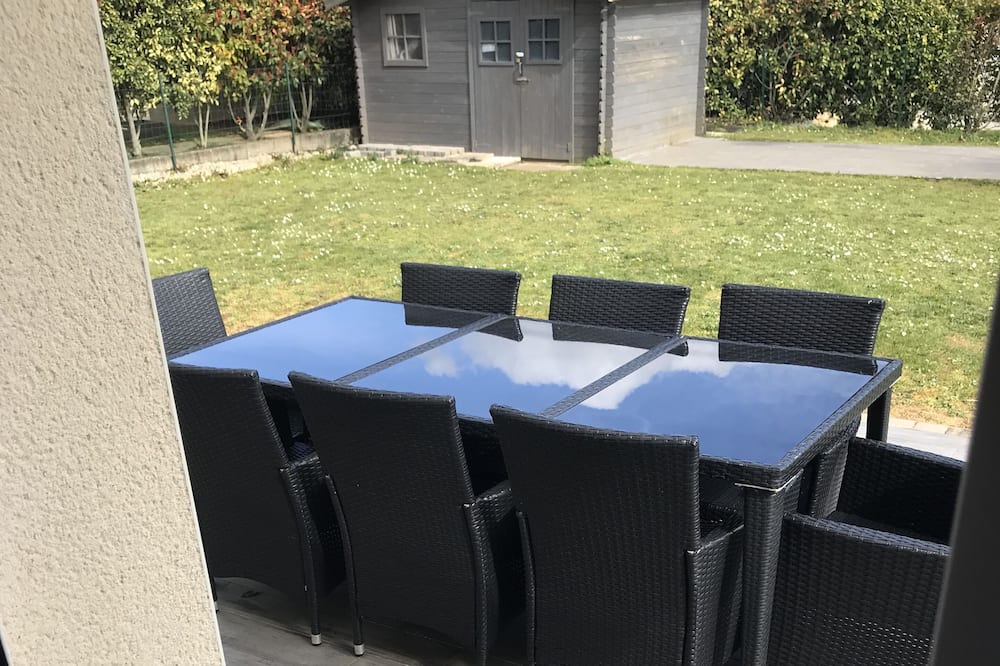 Photo of Patio Balcony in Saint-Jean-d'Asse