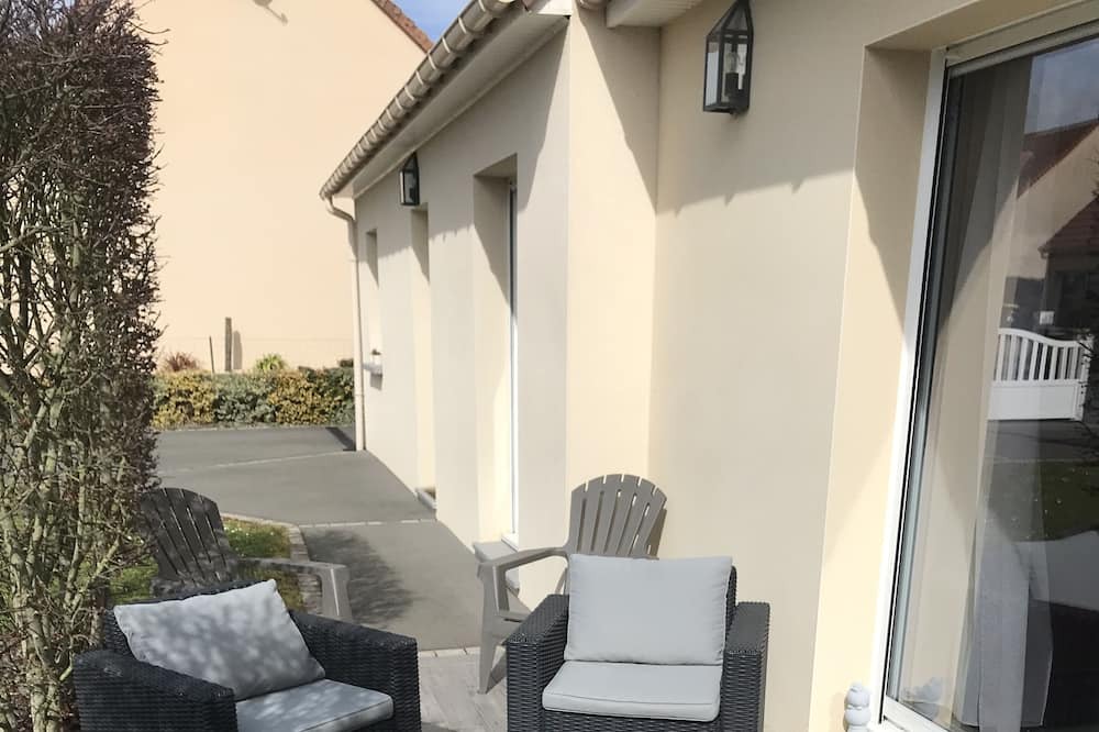 Photo of Patio Balcony in Saint-Jean-d'Asse