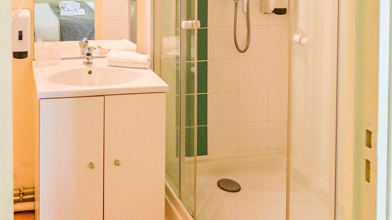 Photo of Bathroom in Chateauneuf-sur-Loire