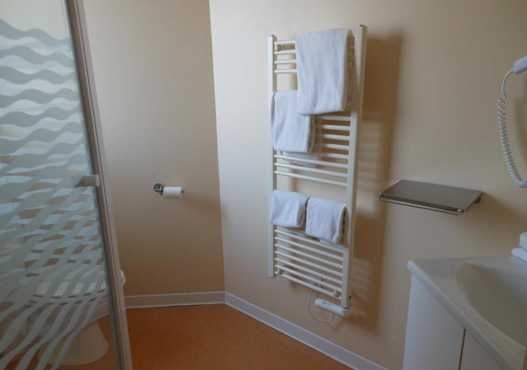 Photo of Bathroom in Chateauneuf-sur-Loire