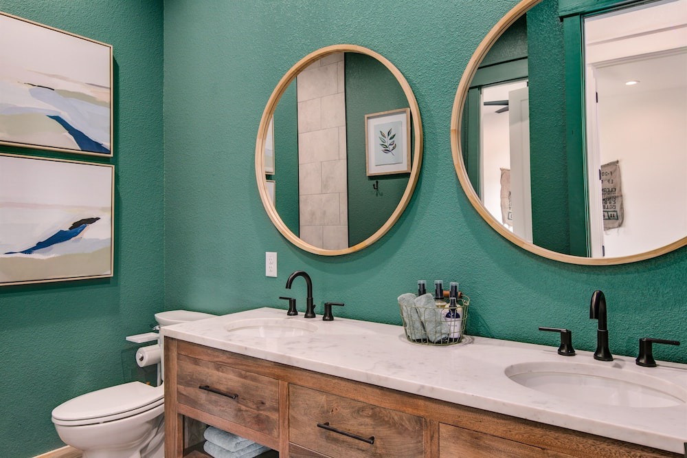 Photo of Bathroom in Glenwood