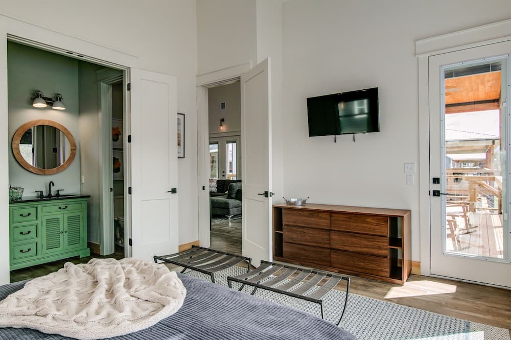 Photo of Bedroom in Glenwood