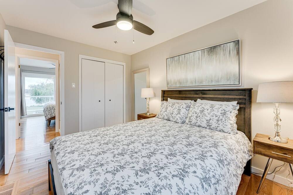 Photo of Bedroom in Kawartha Lakes
