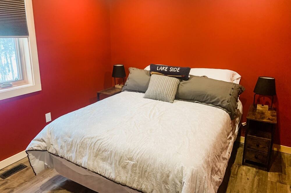 Photo of Bedroom in Nipissing