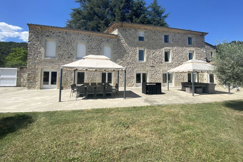 Photo of Outdoor in Saint-Fortunat-sur-Eyrieux