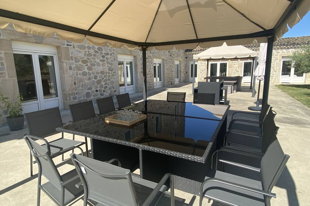 Photo of Outdoor in Saint-Fortunat-sur-Eyrieux