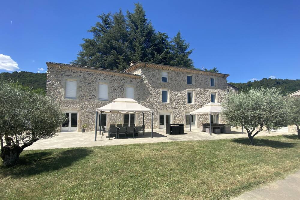 Photo of Outdoor in Saint-Fortunat-sur-Eyrieux