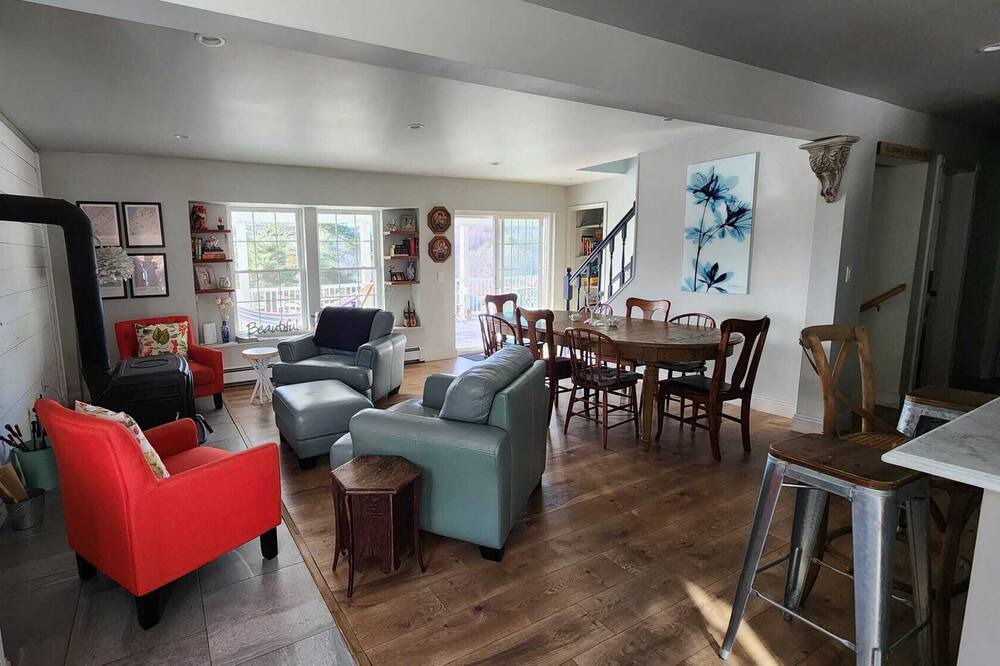 Photo of Others in Monticello