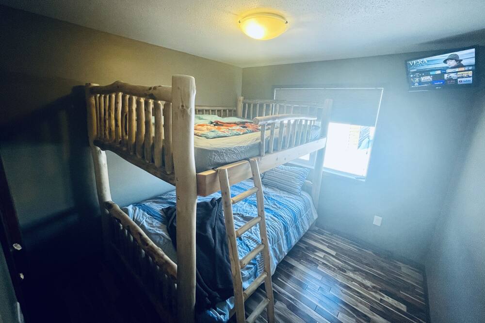 Photo of Bedroom in Grayson