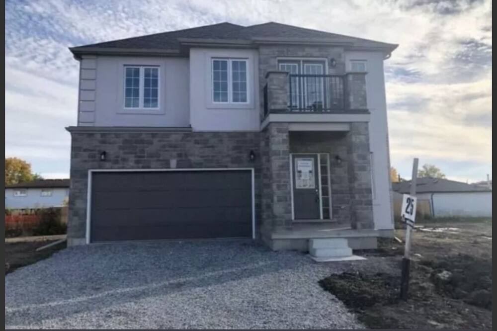 Photo of Outdoor in Welland