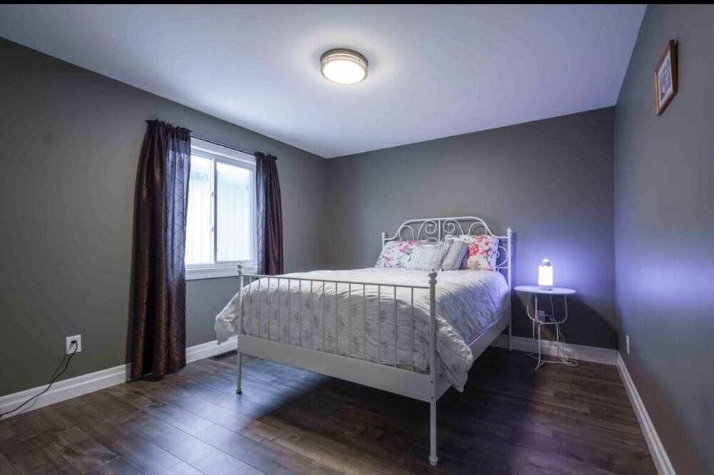 Photo of Bedroom in Trenton