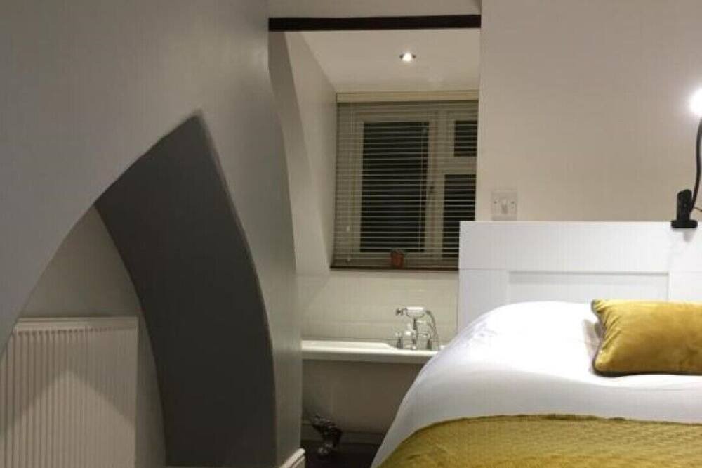 Photo of Bedroom in Worksop