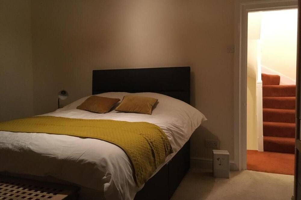 Photo of Bedroom in Worksop