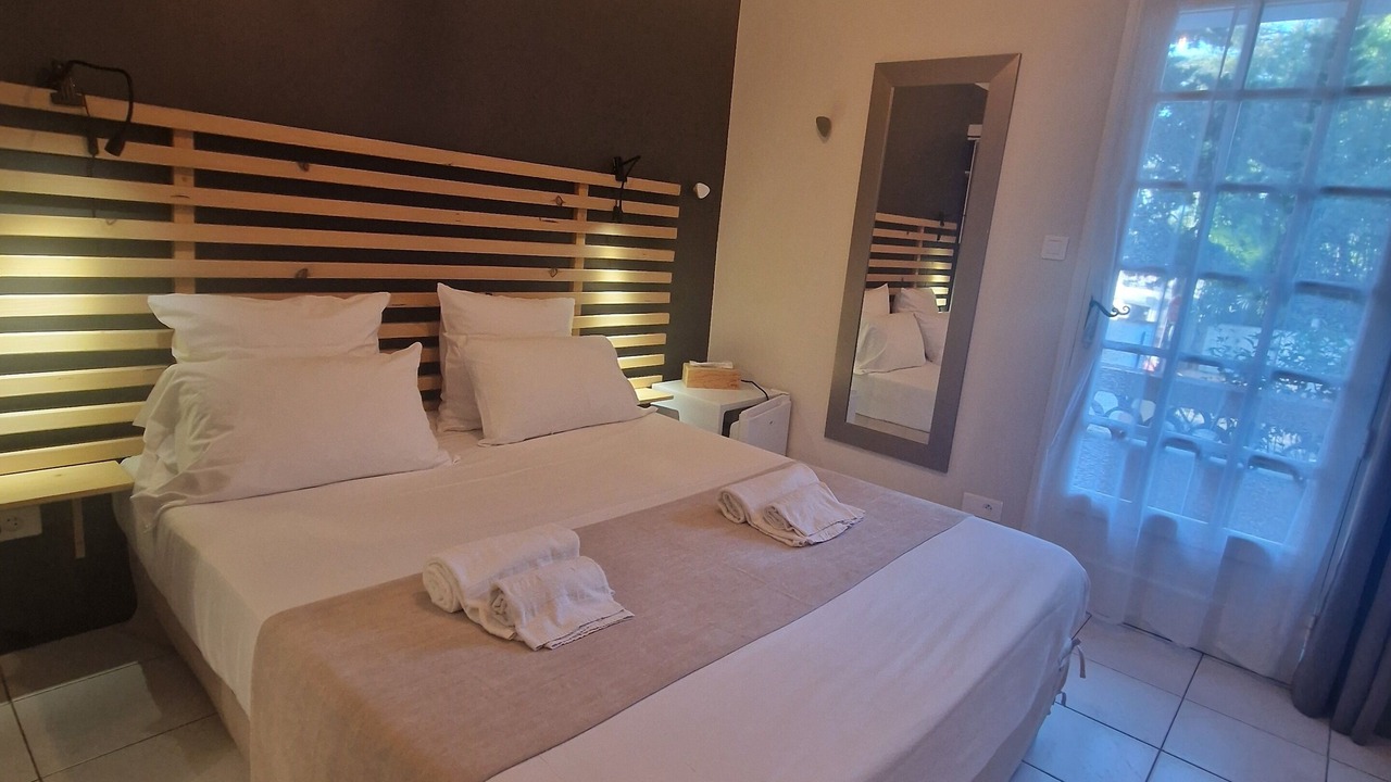 Photo of Bedroom in Saint-Aygulf