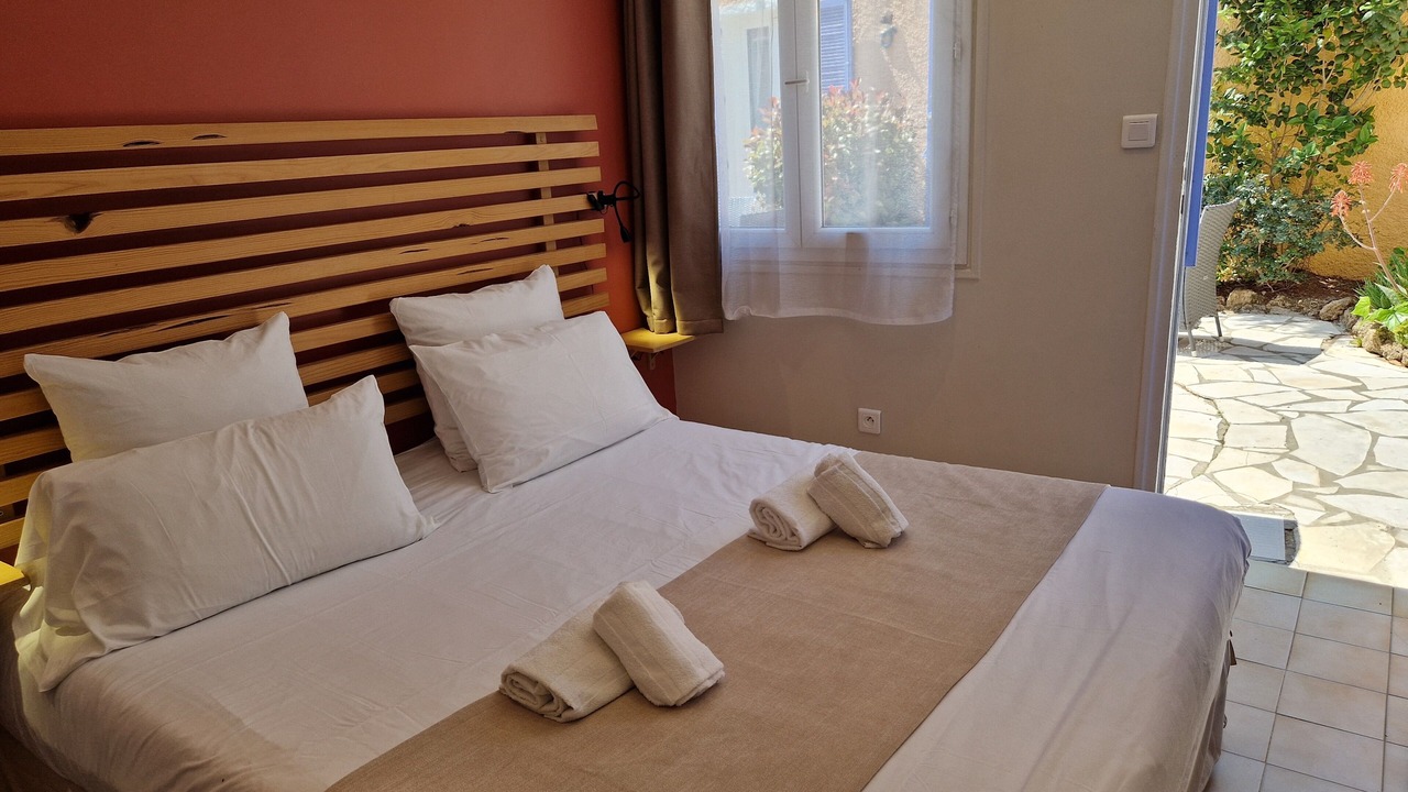 Photo of Bedroom in Saint-Aygulf