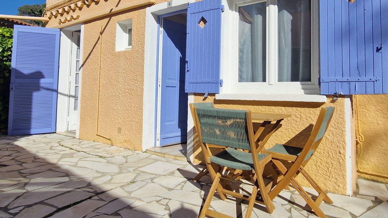 Photo of Bedroom in Saint-Aygulf