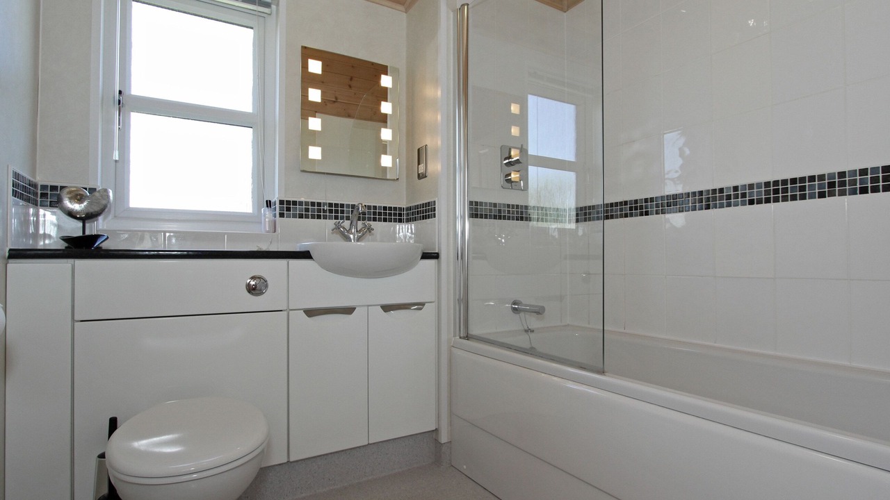 Photo of Bathroom in St Merryn